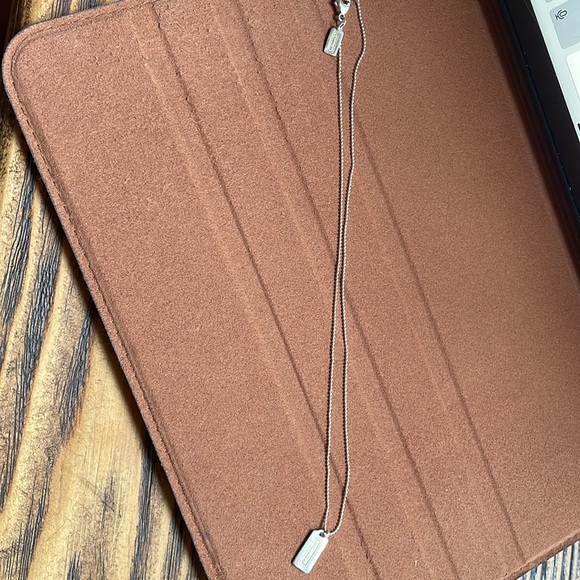 Vintage Coach sterling luggage tag necklace - Picture 2 of 8